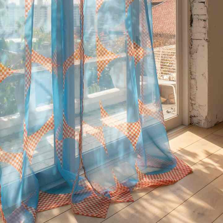 クリアシフォンカーテン MOONY MOONIE BUBBLY RED