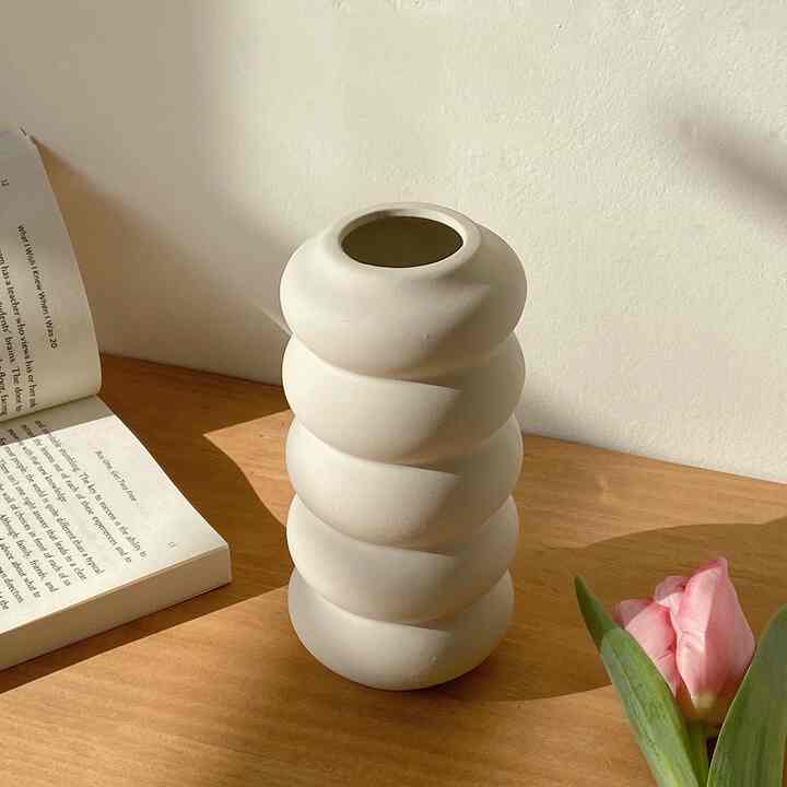 Trollo Porcelain Vase