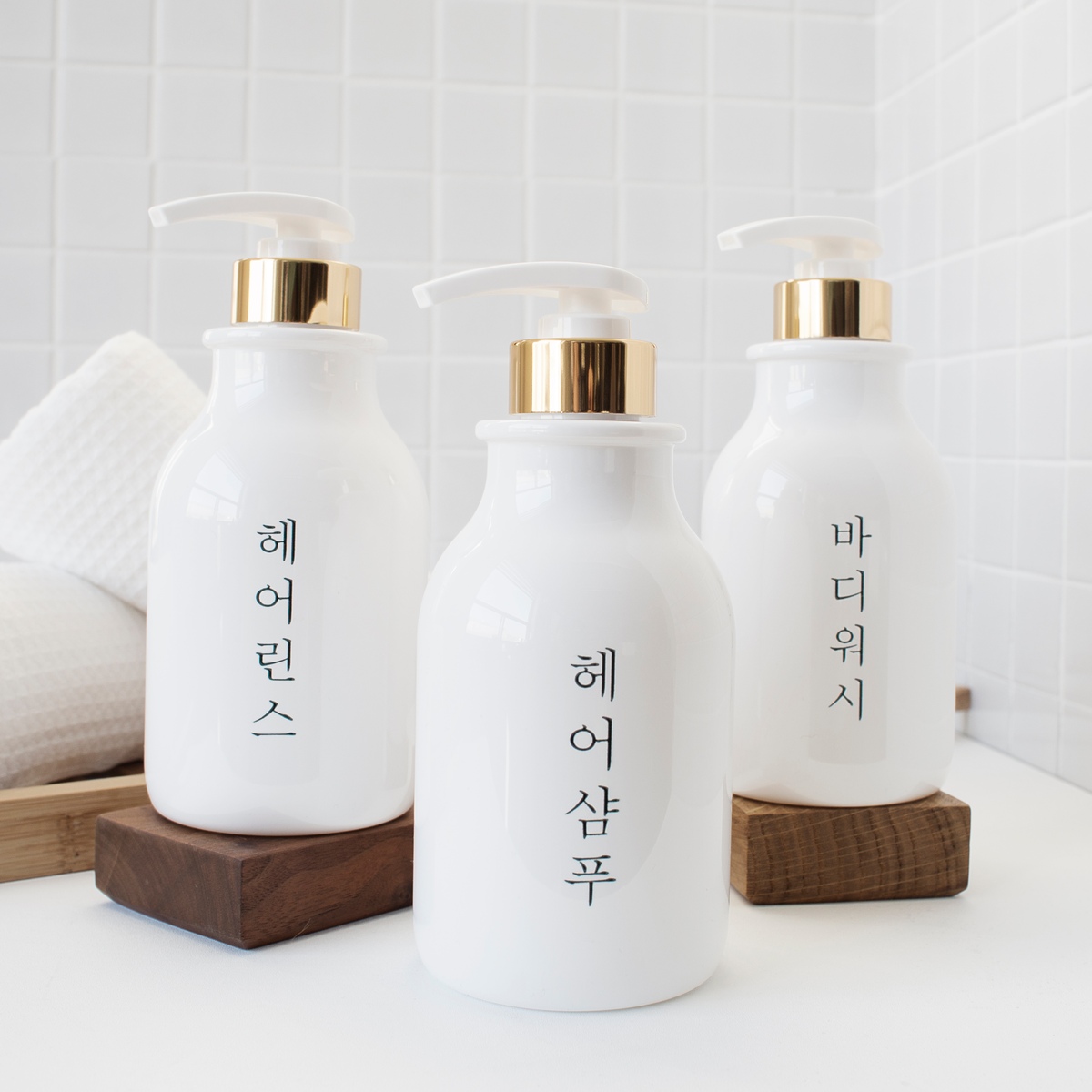 세로글 한글라벨 욕실 디스펜서 샴푸통 가격 추이 홈스토킹 세로글 한글라벨 욕실 디스펜서 샴푸통 - 최저가 2,800원