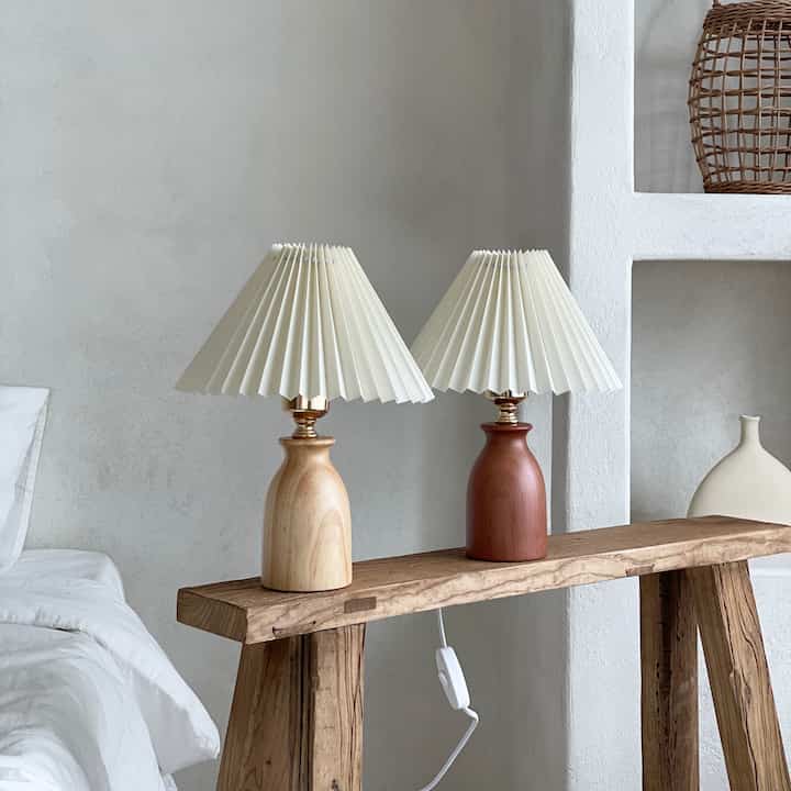 Cozy Wood Pleats テーブルランプ［4色］