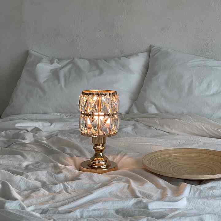 エンティッククリスタルシャイニング テーブルライト（電球付き）