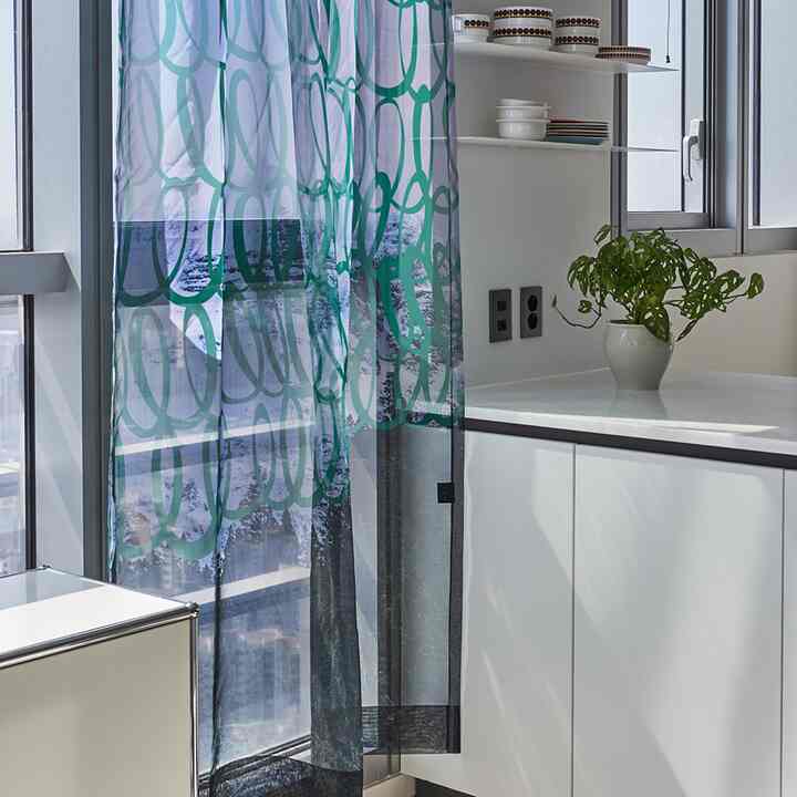 CURLY GENTLE BREEZE シフォン カーテン