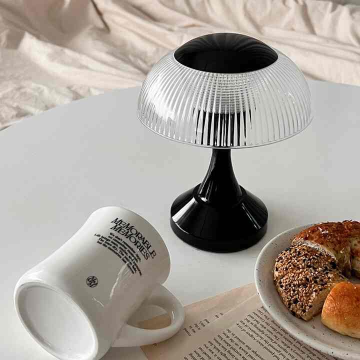 ベント マッシュルーム テーブルランプ