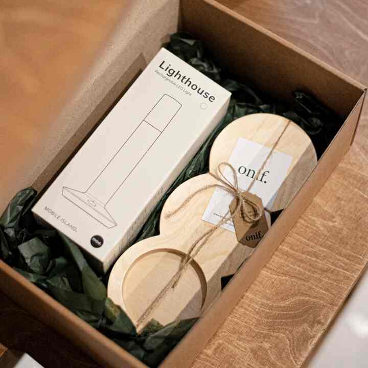 LIGHTHOUSE WHITE WOOD ポータブルランプ onif.パッケージセット