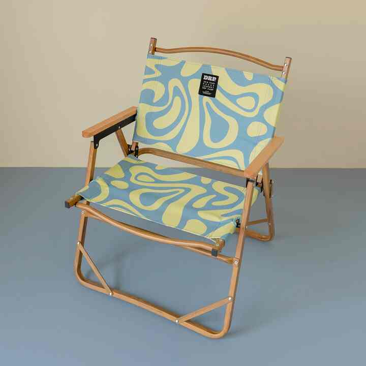 Play Chair Flows Around Me 折りたたみチェア