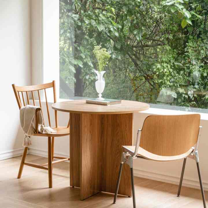 Small Round Dining Table