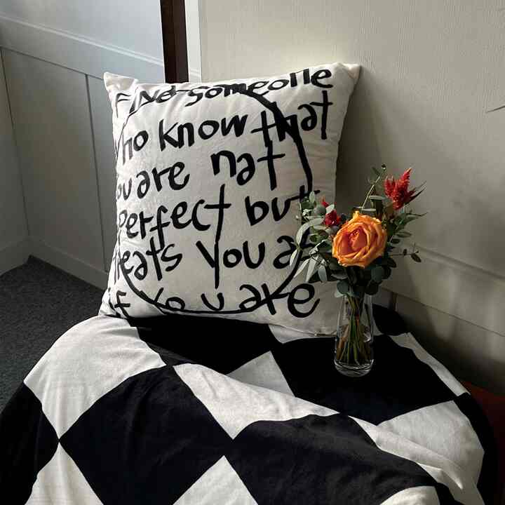 CRAYON クッションカバー