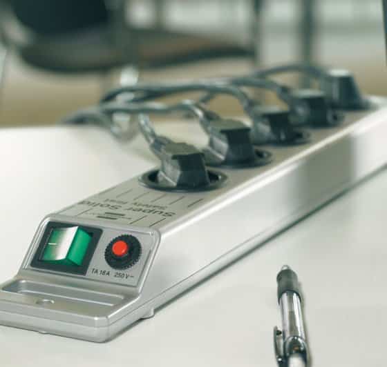 Super-Sollid Line シルバー 5口 電源タップ 2.5M