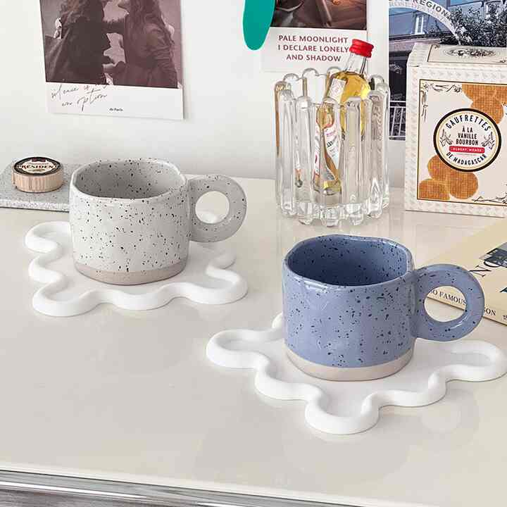 Ugly spotted マグ 300ml［2色］