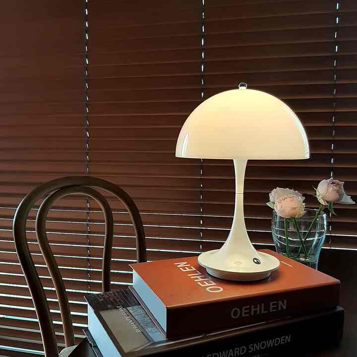 poulsen ポータブルランプ