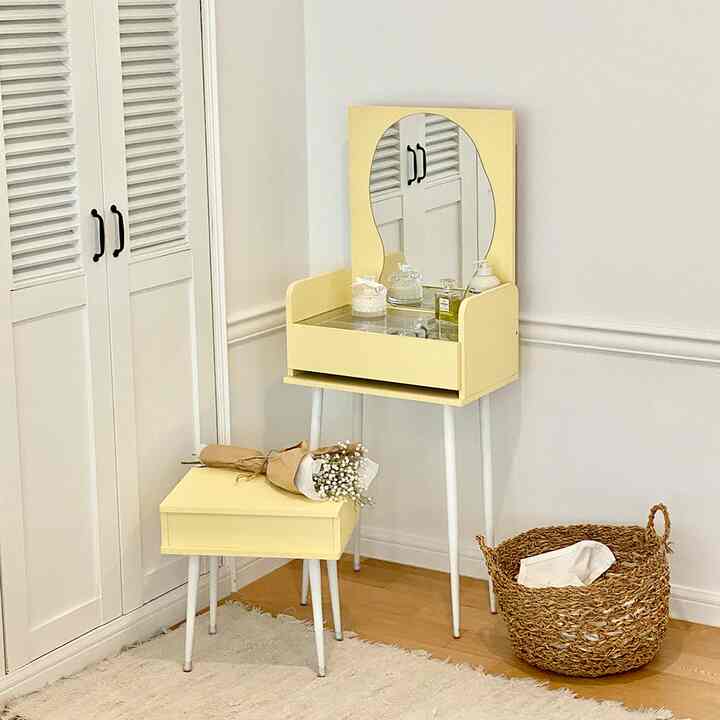 可愛いドレッサー 雲形メイク台 椅子セット［4色］