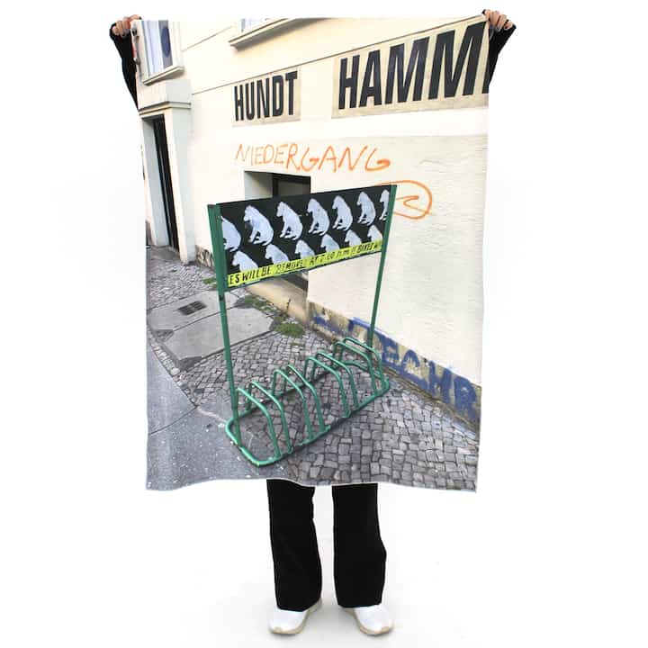 Berlin bicycle parking facility ブランケット