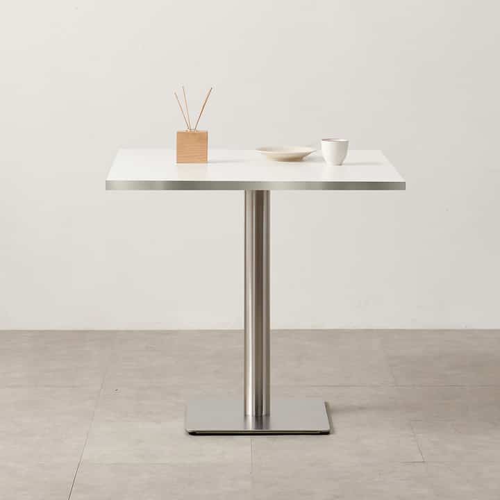 NIX 四角テーブル［2色・2サイズ］