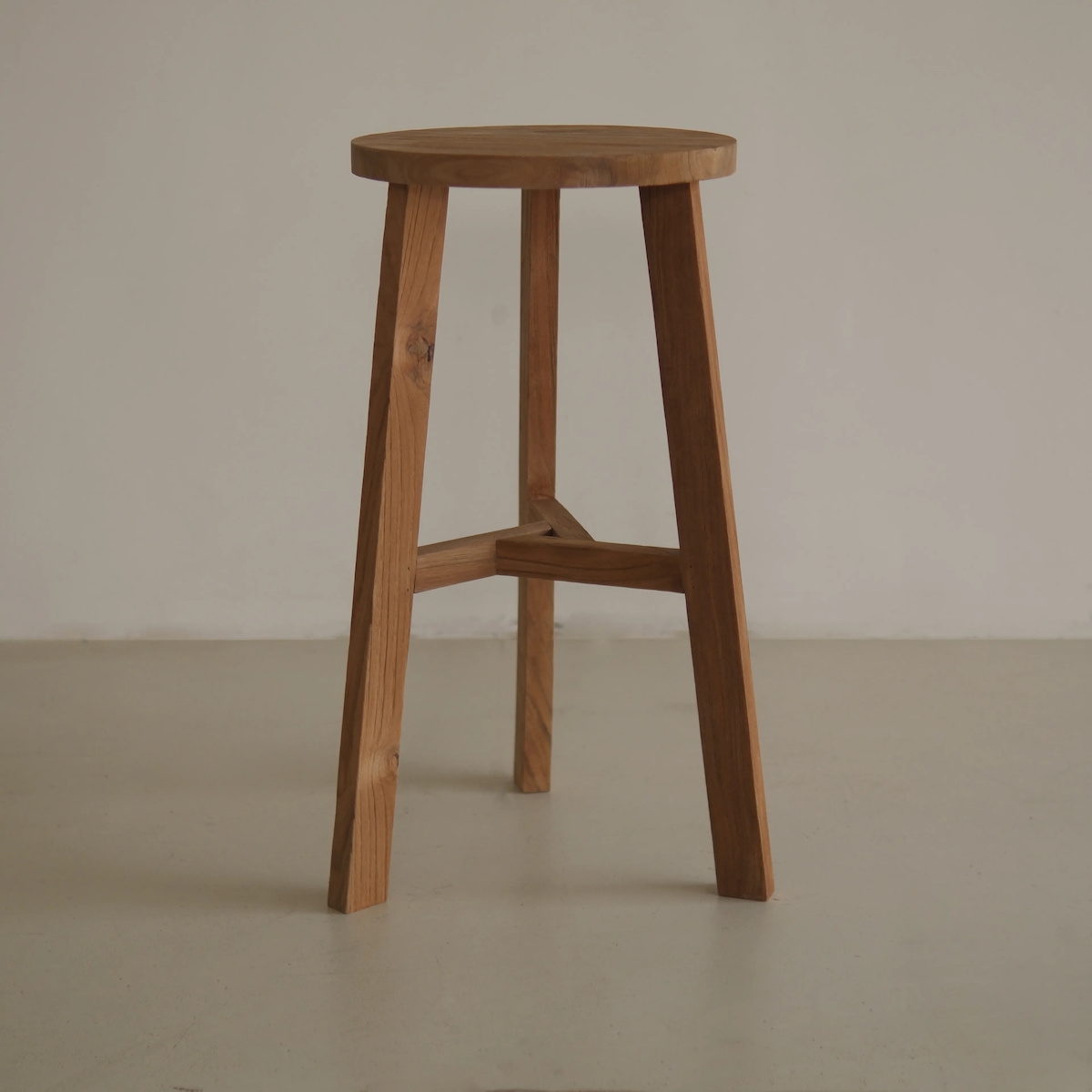 빌리노어 Robert Bar Stool - 로버트 티크 우드 고재 바 스툴 의자 체어