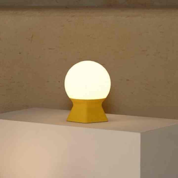 SOMMARLÅNKE ソマルロンケ LEDテーブルランプ