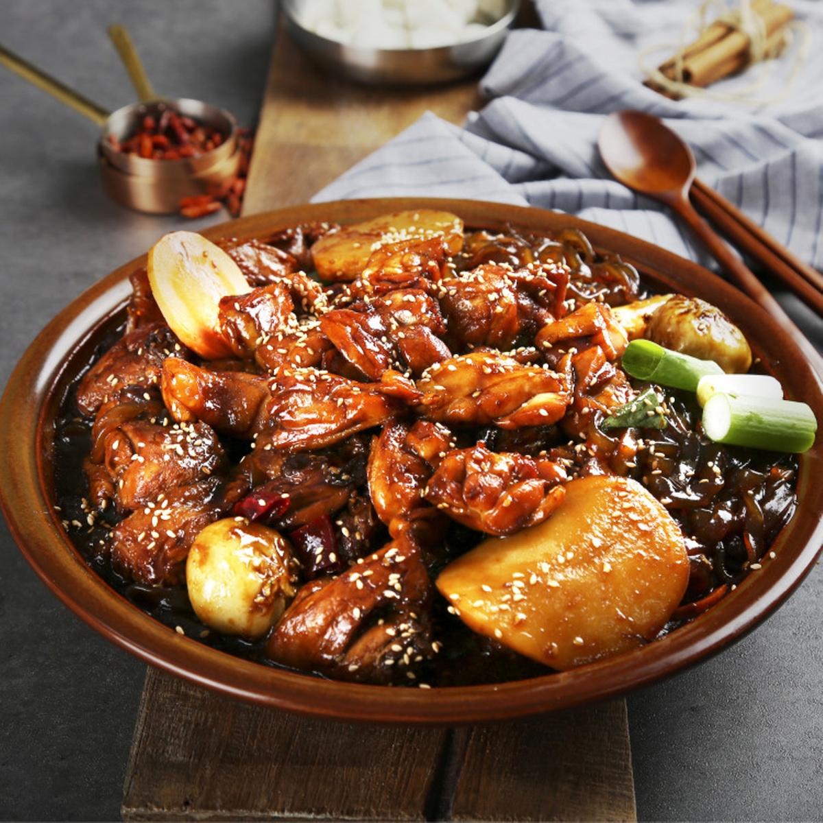 욜로부로 오직 닭다리살 우리집 안동 왕 순살찜닭 2팩