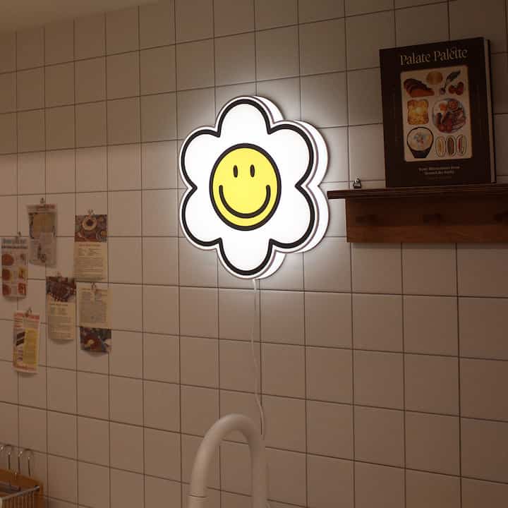 デイジー スマイル 壁掛けムードライト