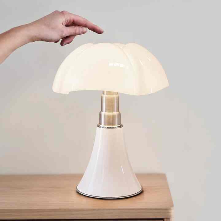 Classic Strello テーブルライト［2色］