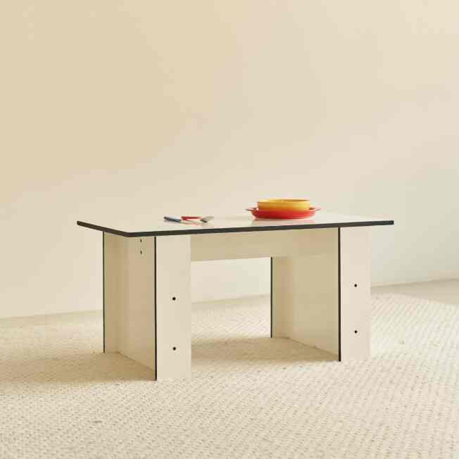 TABLE キッズテーブル［2色］