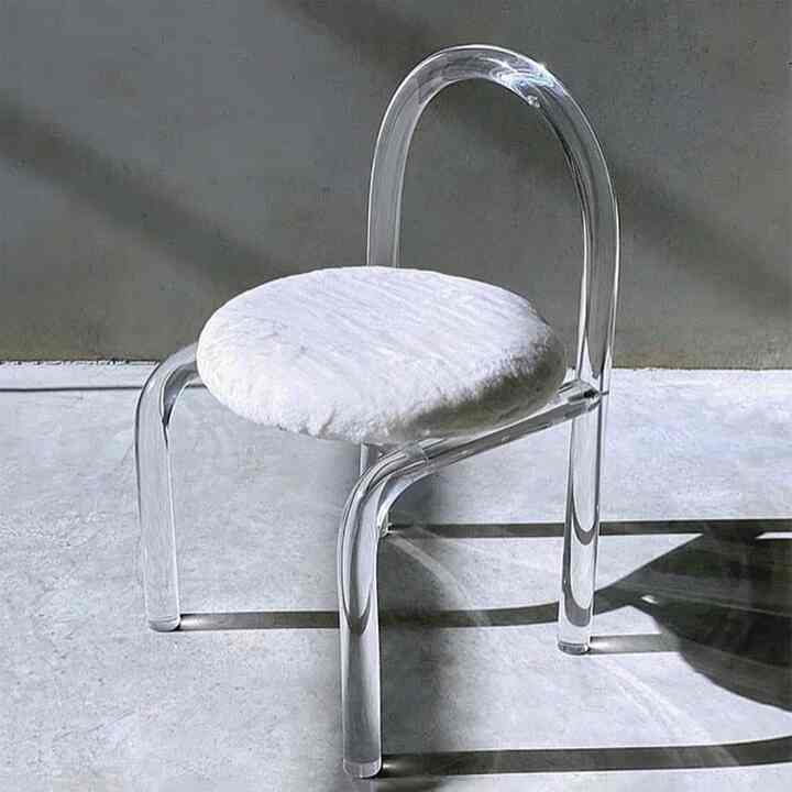 カラフルアクリルチェア 透明