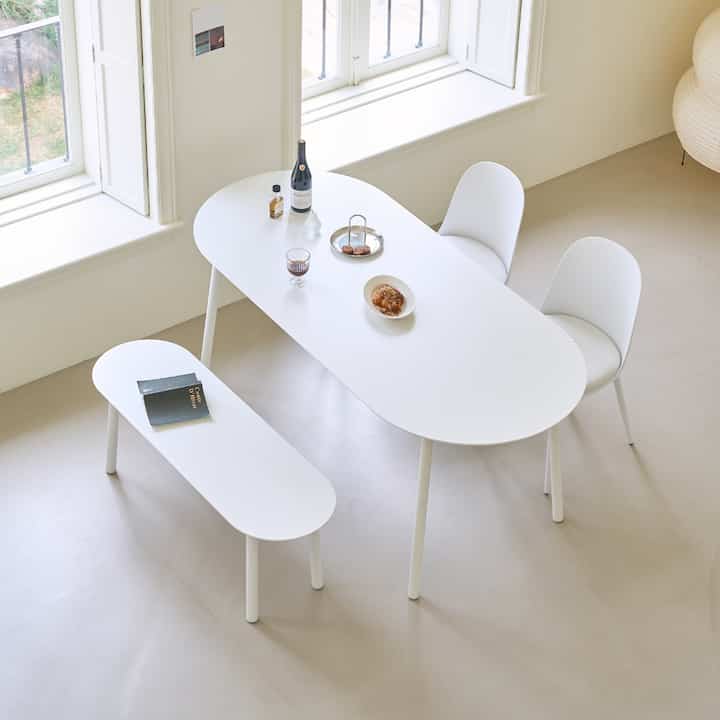 Bowe ホワイト 楕円形 ダイニングテーブル［4サイズ］