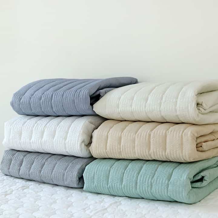 SOLID Cooling Sheerker 夏用ベッドパッド［6色・3サイズ］