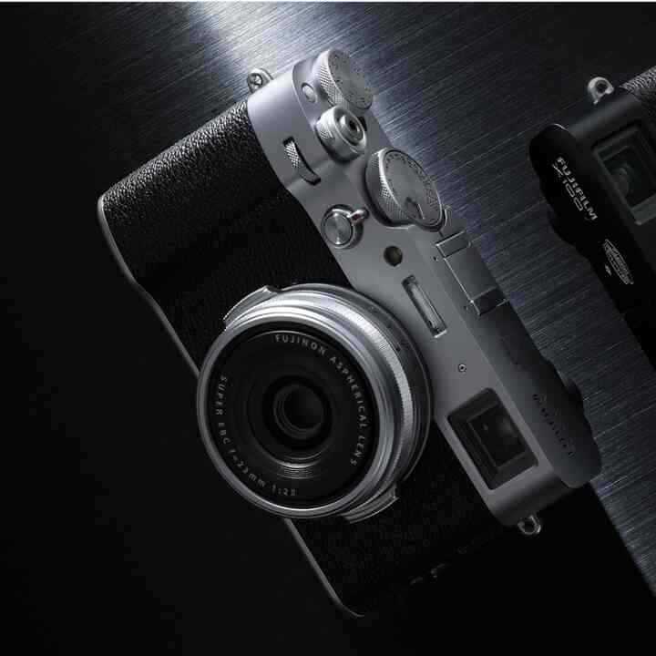 FUJIFILM X100V［2色］