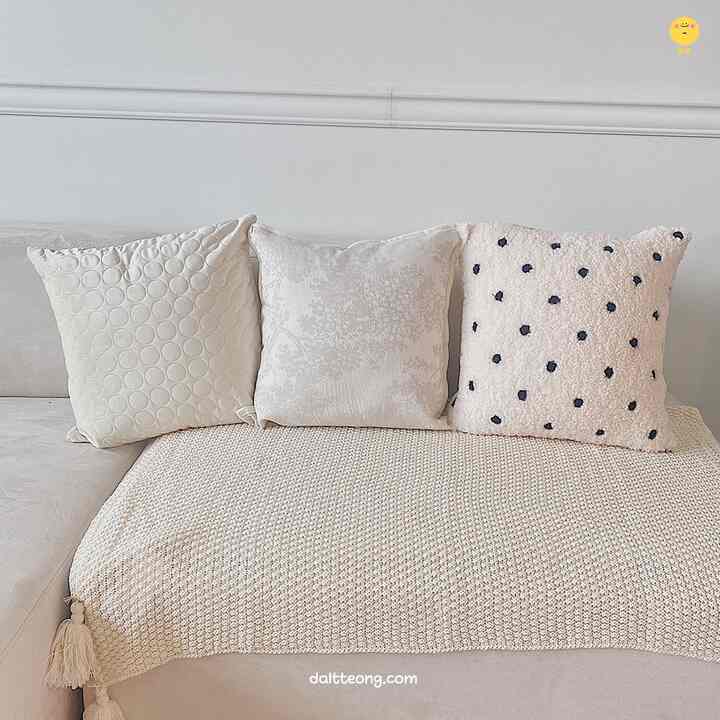 Snow Dot クッションカバー