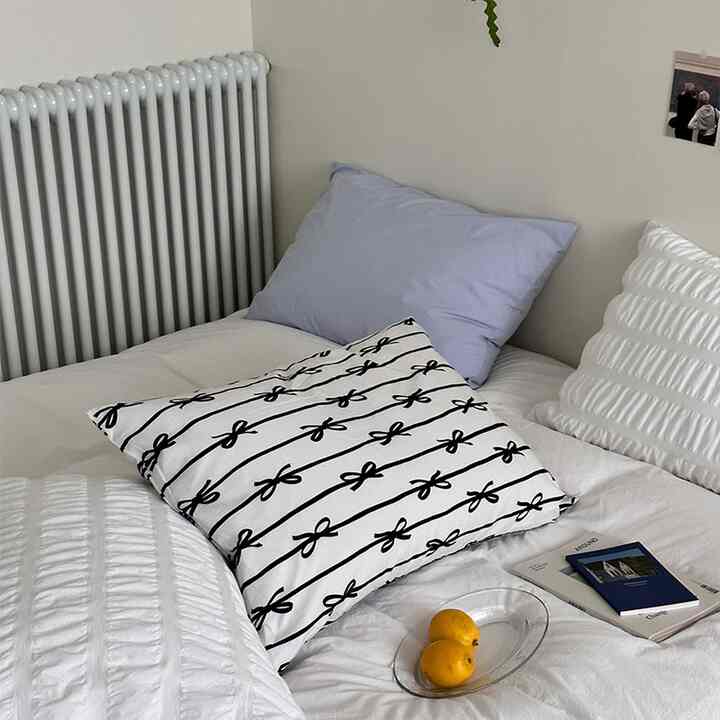 ジュリエット リボン ストライプ 枕カバー (ブラック)［3サイズ］