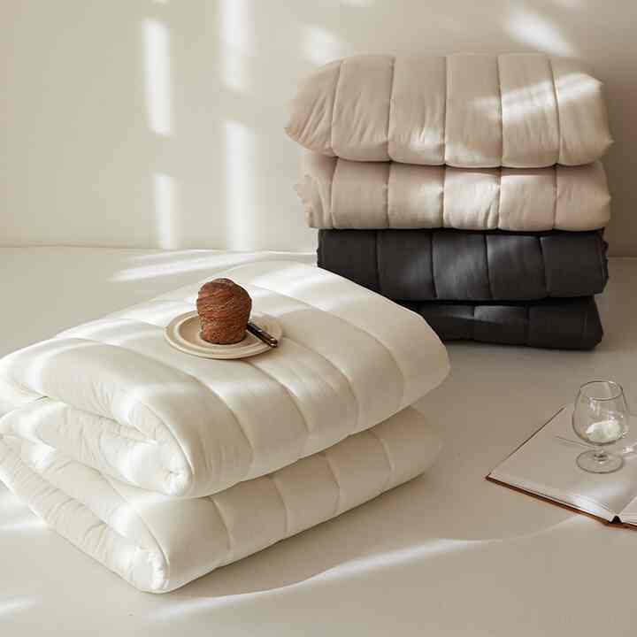 シュークリーム 固定バンド付き 敷きパッド［3色］