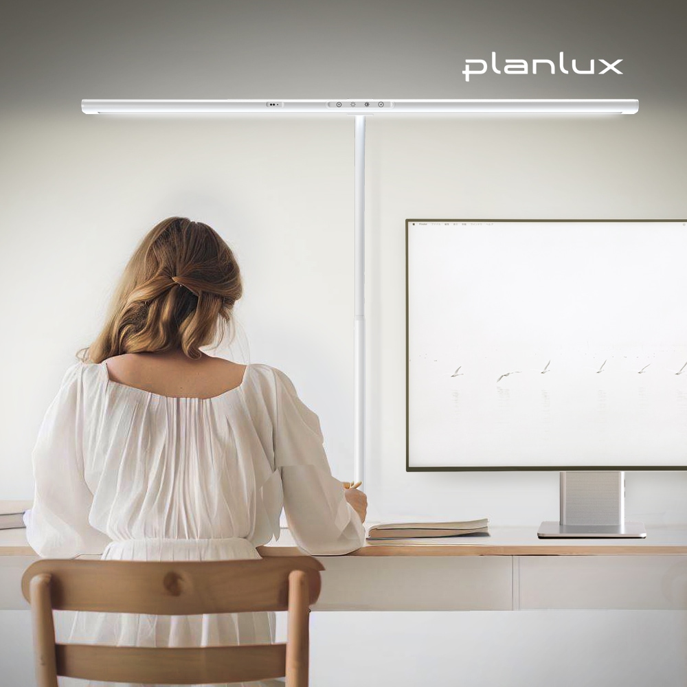 플랜룩스 모티프로 LED 와이드 책상 스탠드 조명 플리커프리 공부 독서등 모니터조명
