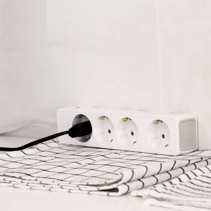 ザ・スリム 個別スイッチ付き 4口電源タップ［3サイズ］