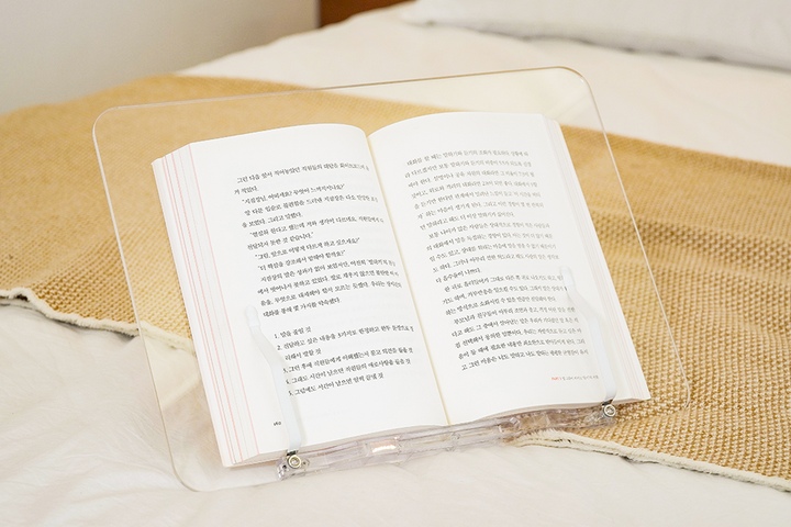 데스크테리어 > 투명 아크릴 독서대 각도조절 북스탠드 책 받침대 | 오늘의집 쇼핑