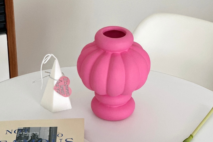 https://image.ohousecdn.com/i/bucketplace-v2-development/uploads/productions/169379560840896262.jpg?w=720&h=480&c=c