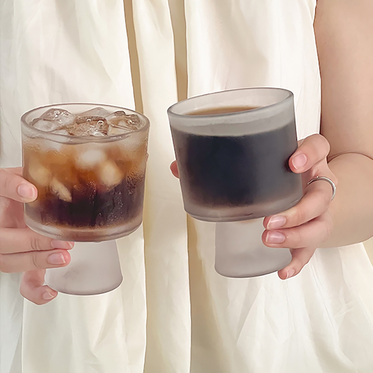 매트 유리 고블렛잔 글라스 아이스 무광 커피잔 230ml 가격 추이 그레이스 홈 매트 유리 고블렛잔 글라스 아이스 무광 커피잔 230ml - 최저가 6,500원