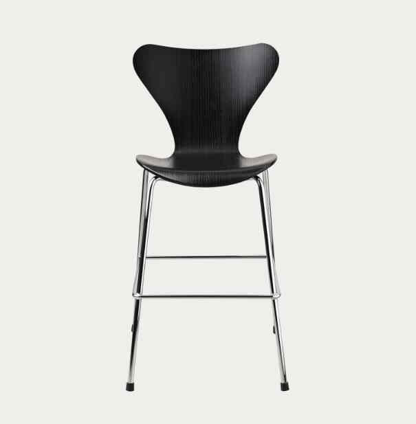 SERIES 7 JUNIOR チェア［4色］