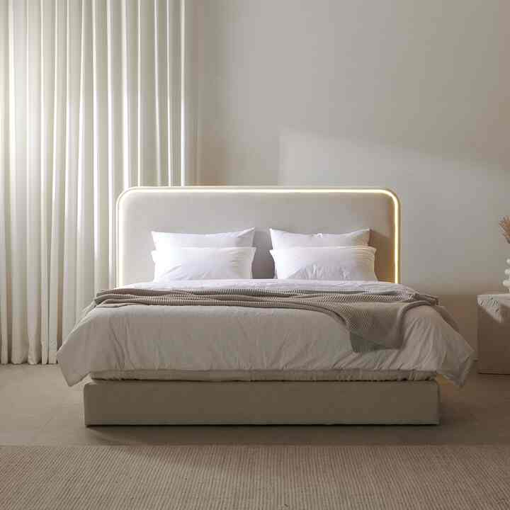 KARA ベッドフレーム