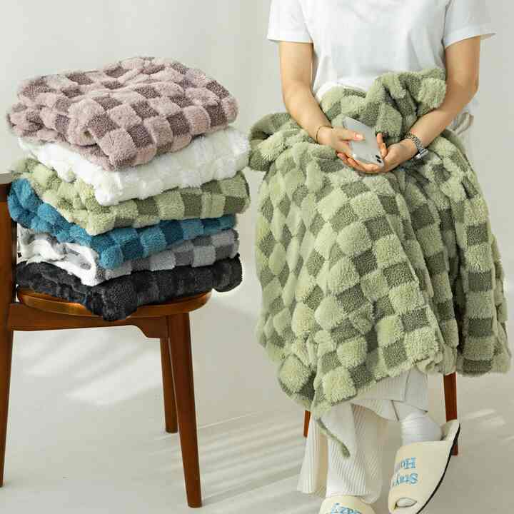 Fluffy Check Winter Blanket
