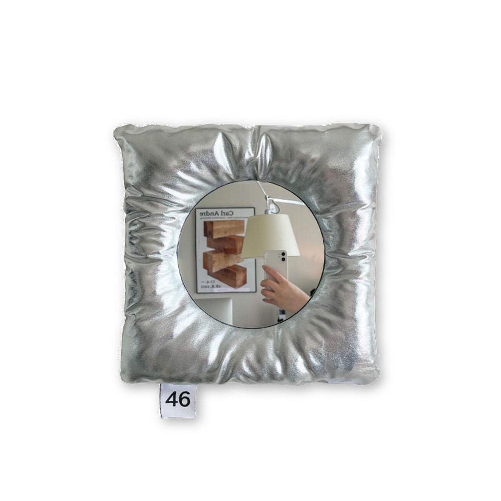 오늘의집 46month cushion mirror_2colors 쿠션 패딩 벽 거울