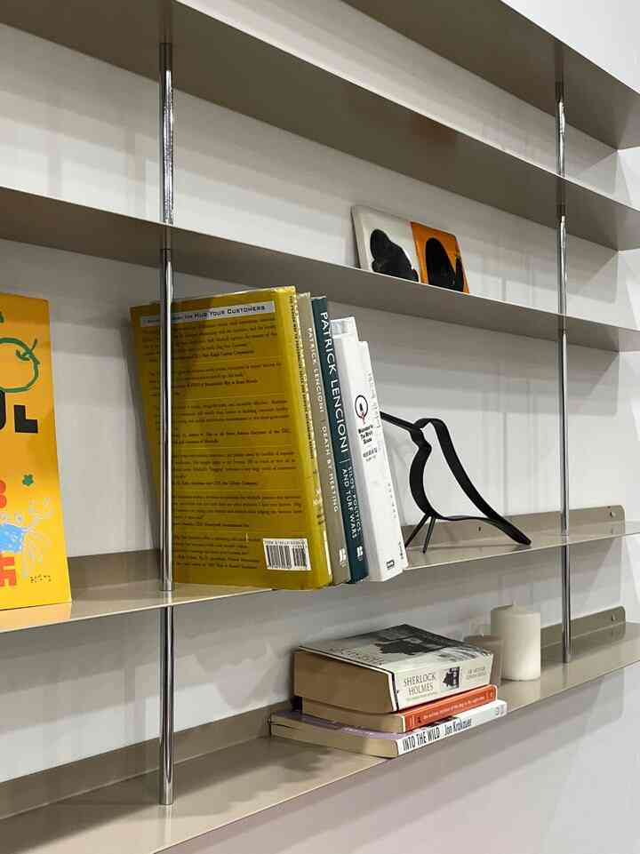 millau 壁掛け式 シェルフ D125 X W1400［9色］