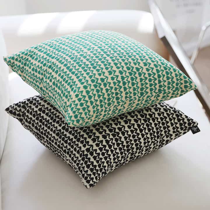 MINIMAL TULIP コーディロイ クッションカバー［2色・7サイズ］