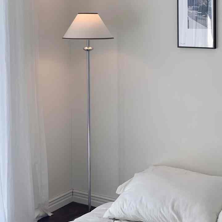 MORE B フロアランプ［4色］