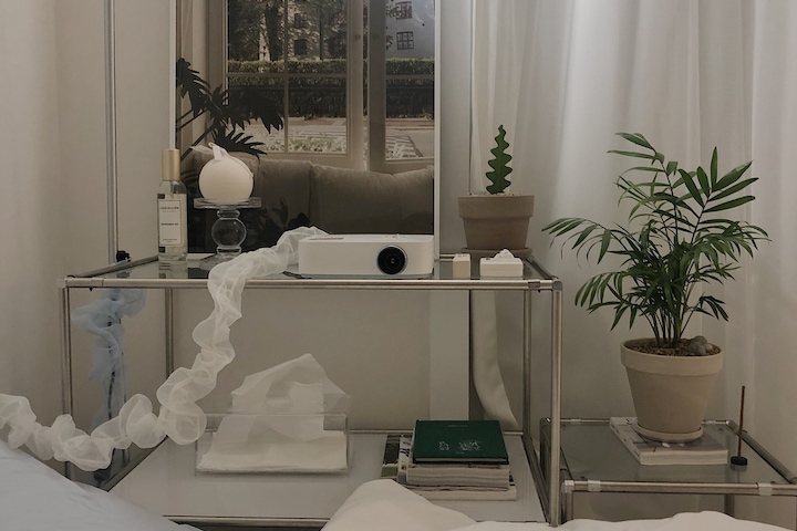 https://image.ohousecdn.com/i/bucketplace-v2-development/uploads/productions/169891907021534994.jpeg?w=720&h=480&c=c