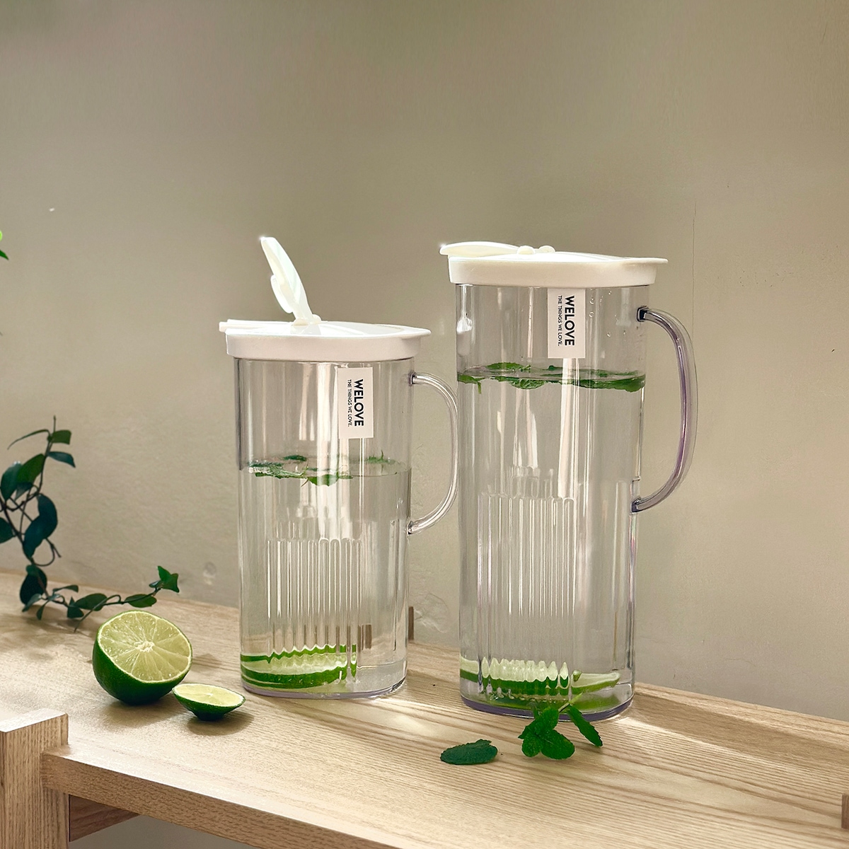 플라코컴퍼니 BPA FREE 투명 심플 모던한 화이트 냉장고 손잡이 물병 정사각(1.5L)/2P세트)