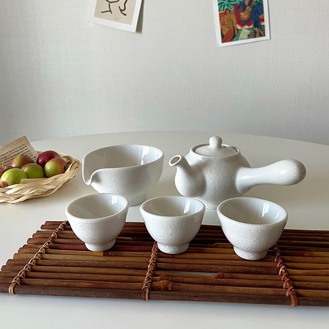 찻잔·커피잔 > 백자 크림 3인 전통 찻잔 다기세트 | 오늘의집 쇼핑