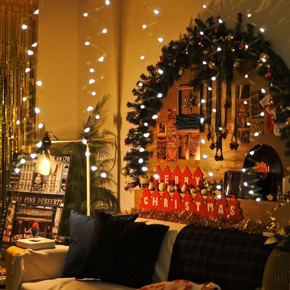 90년대 미국 감성으로 클래식하게, 연말 분위기 내기, 오늘의집 고수들의 꿀팁 | 라이프스타일 슈퍼앱, 오늘의집