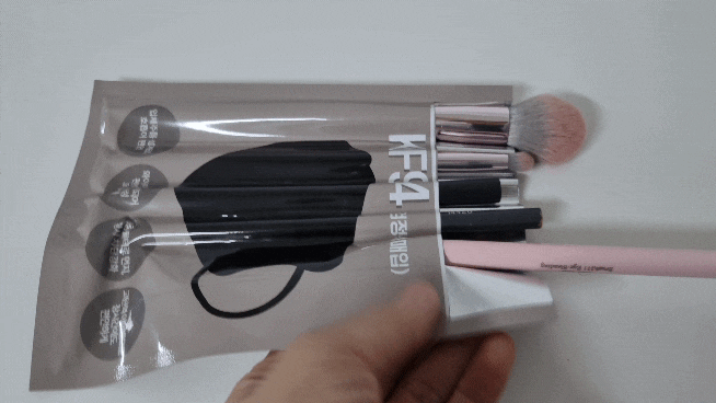 매일 버려지는 마스크 비닐 포장지, 신박한 활용 팁 3