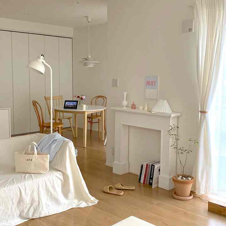 🇯🇵 家族4人で暮らす“white&wood”2階建て一軒家🏡