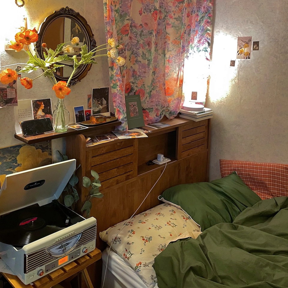 아늑한 빈티지 숍같아! 레트로 무드 가득한 물건 집들이, 오늘의집 고수들의 꿀팁 | 라이프스타일 슈퍼앱, 오늘의집