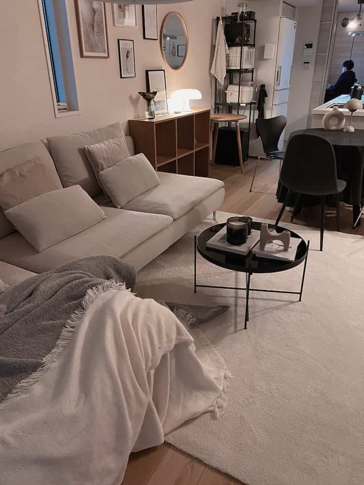 🇯🇵 縦長のキッチンが真ん中にある部屋に住む：2人暮らしの新居